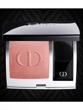 Dior Rouge Blush - New - comes with brush in compact case